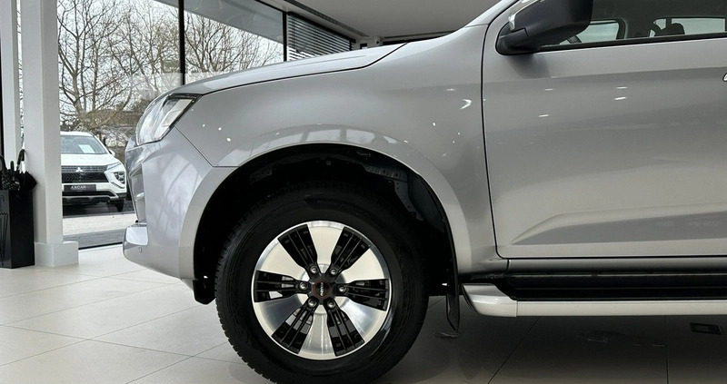 Isuzu D-Max cena 165900 przebieg: 7127, rok produkcji 2022 z Śrem małe 781